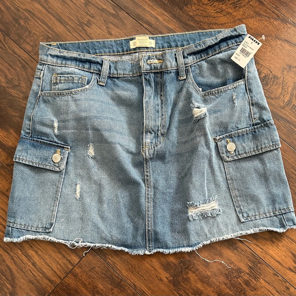 Tilly's Blue Denim Mini Skirt‎ with Pockets size 11